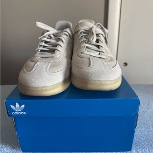 Adidas Off-White Sneakers with Gum Sole